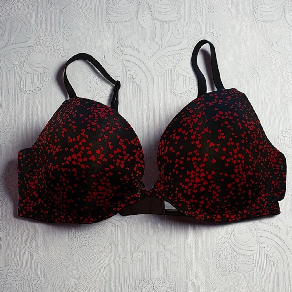 Victoria secrets push-up bra black red hearts